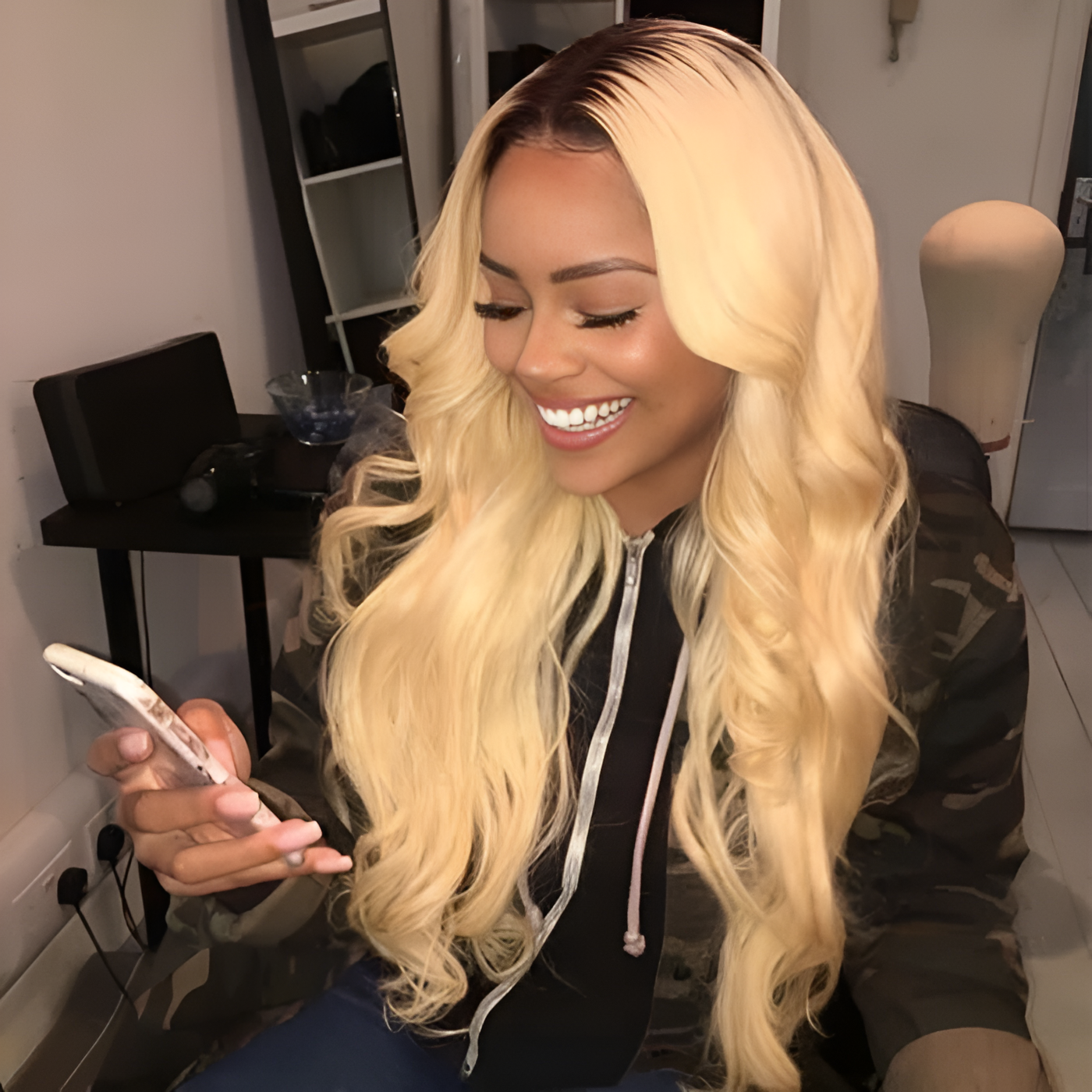 Body Wave Ombre Blonde-613 Hair with 4X4 Closure - Bundle of 4